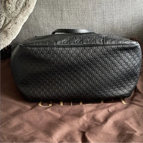 Gucci Black Microguccissima Large Tote Bag - Picture 7 of 9